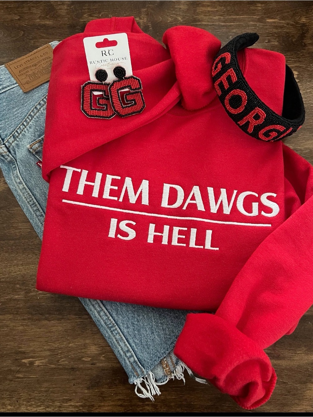 Gildan Red 'Them Dawgs Is Hell' Graphic Crewneck Sweatshirt
